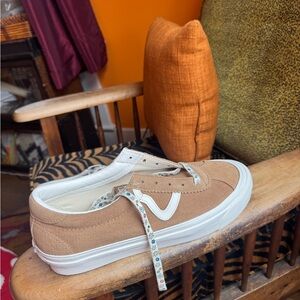Vans' Anaheim Factory Collection, New with box & spare laces. Sz 9M/ W10.5